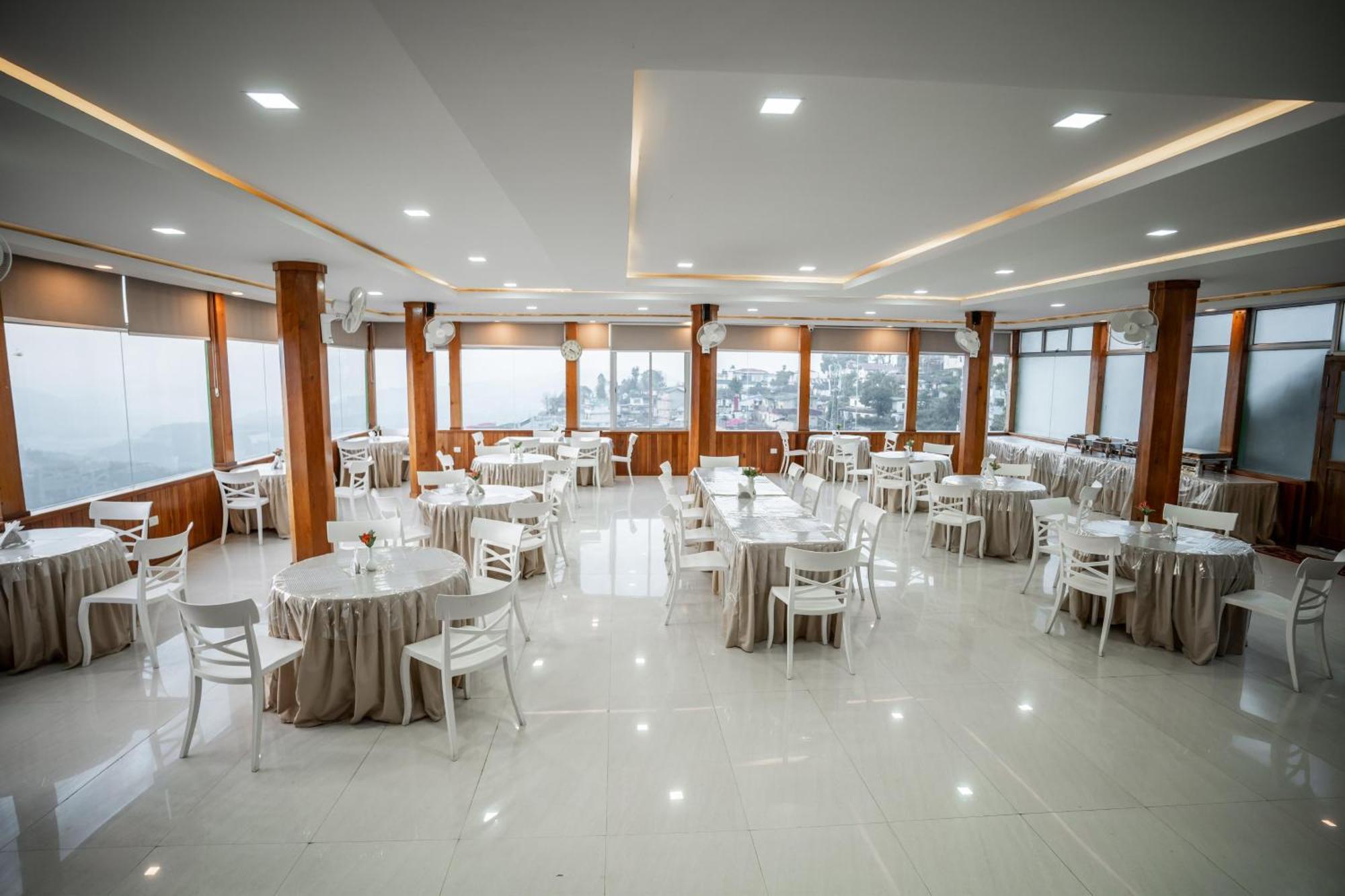 2K Hotel Kohima Exterior photo